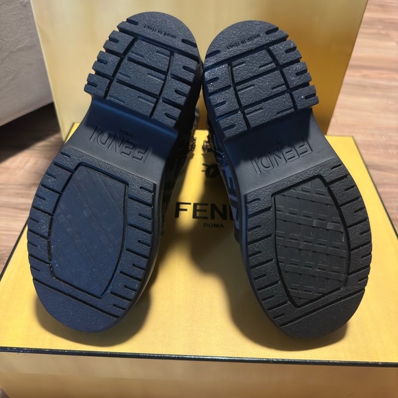 Fendi - Picture 9 of 10